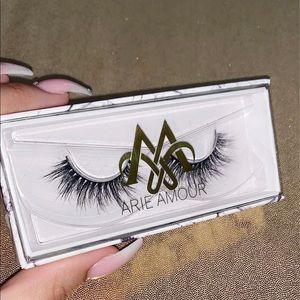 Lashes